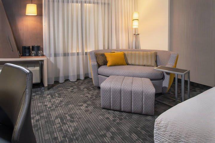 Courtyard By Marriott Картерсвилл Экстерьер фото